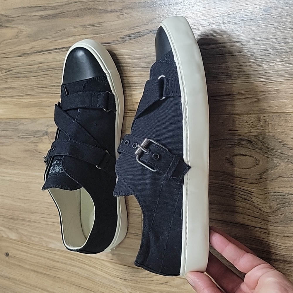 Po-zu Harness Black Sneakers